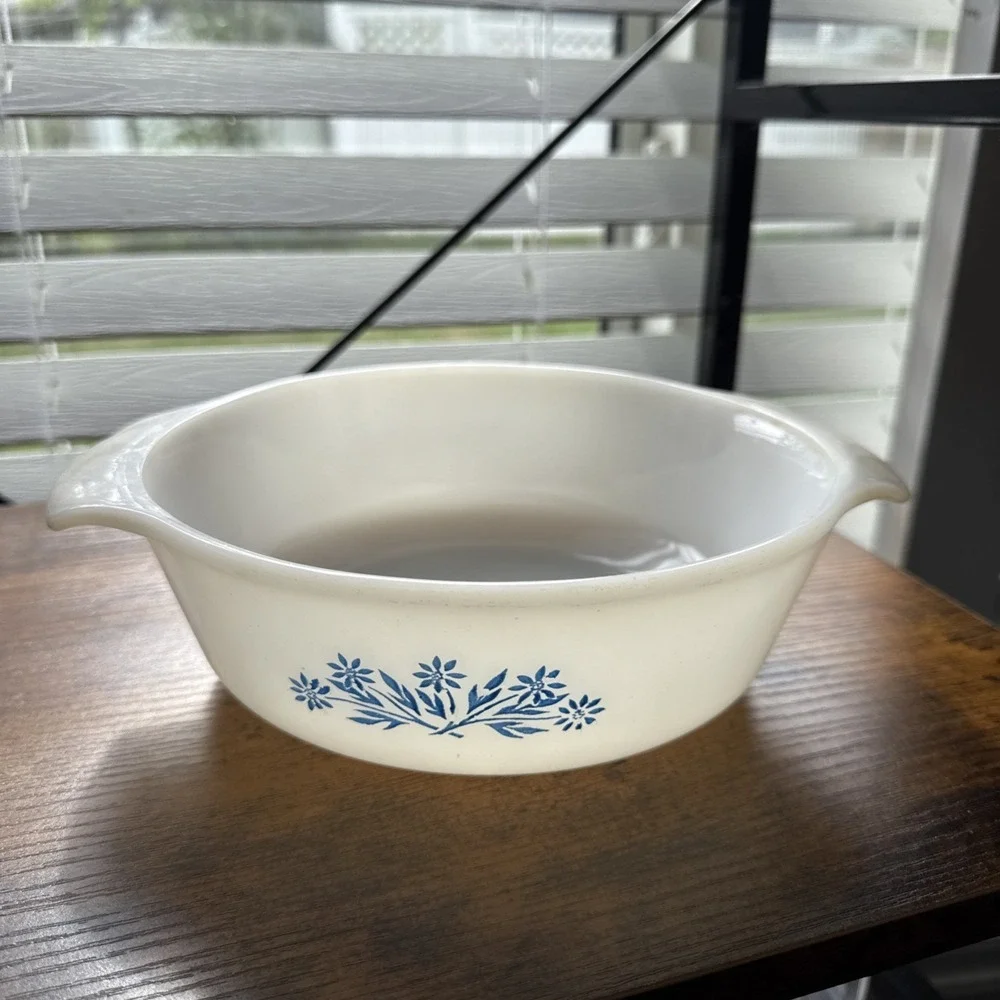 VTG Anchor Hocking Fire King #436 1 Quart QT Blue Cornflower Casserole Dish ~T1